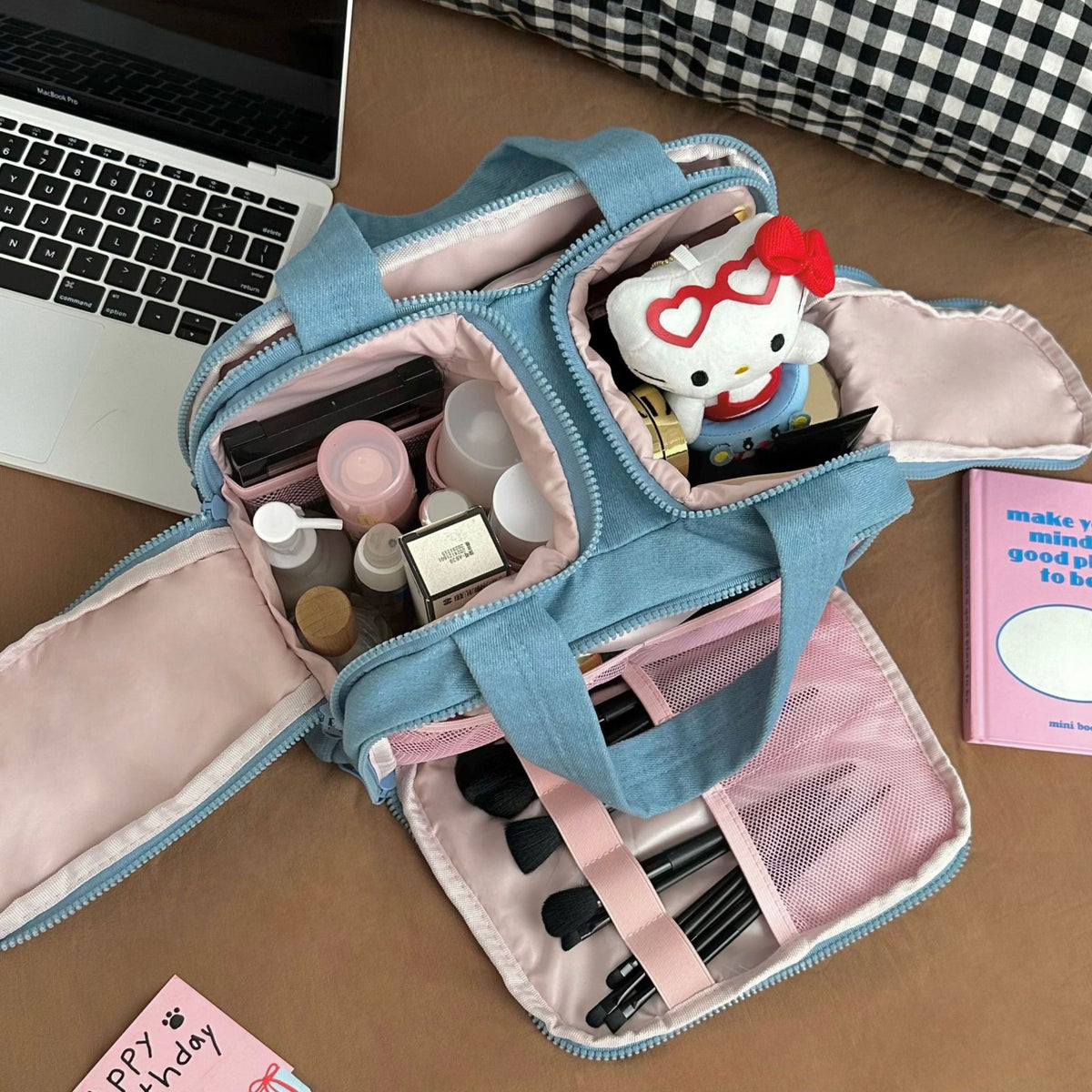 High-End Travel Portable Toiletry Organiser – image 18