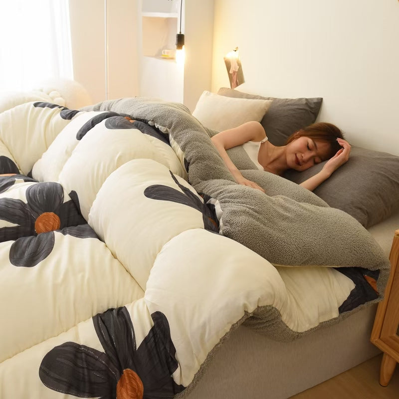 Lightweight Reversible Sherpa Comforter – Fluffy Winter Quilt – image 5