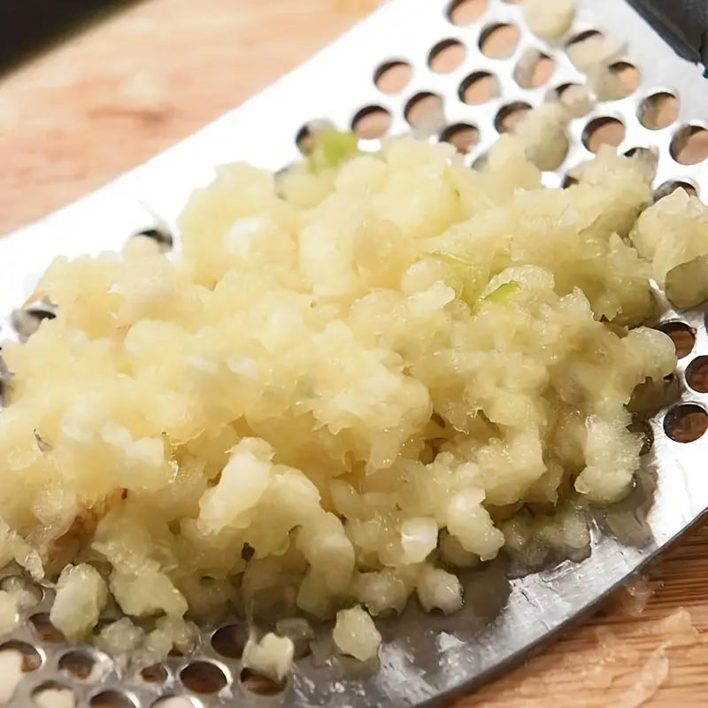 Garlic Crusher Manual Ring – Black | Stainless Steel Vegetable & Fruit Cutter