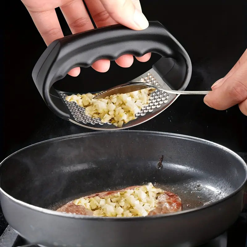Garlic Crusher Manual Ring – Black | Stainless Steel Vegetable & Fruit Cutter