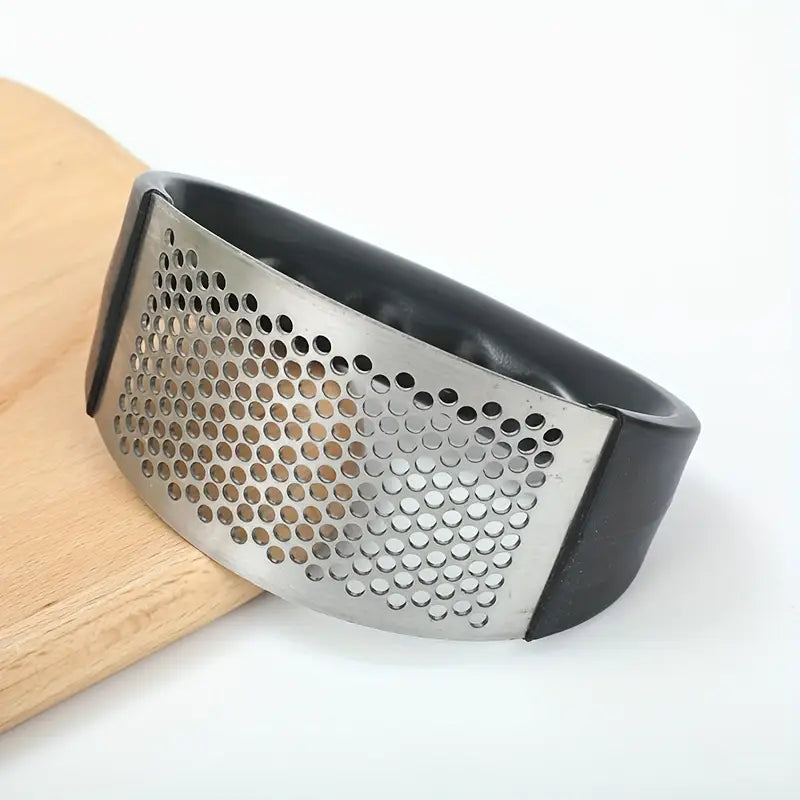Garlic Crusher Manual Ring – Black | Stainless Steel Vegetable & Fruit Cutter