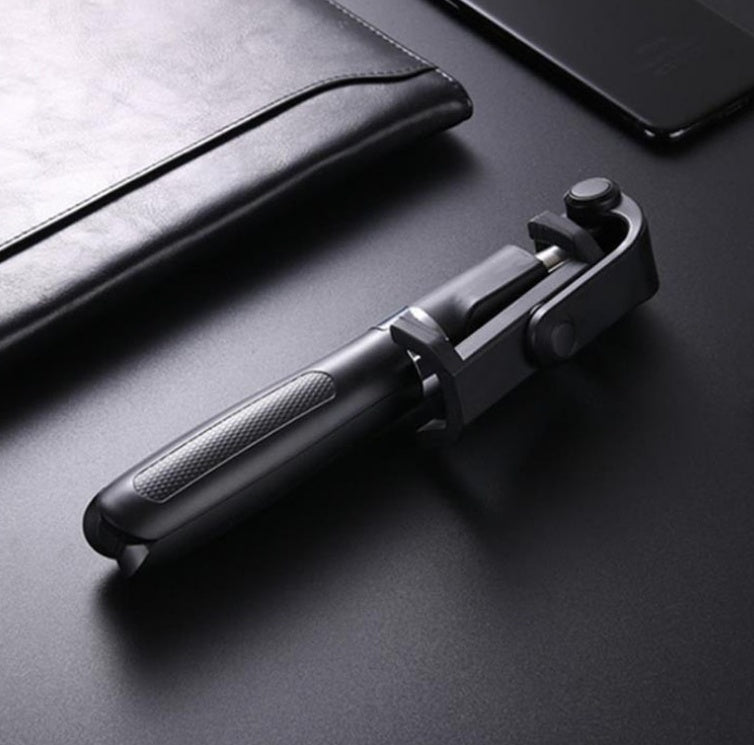 Tripod & Bluetooth Selfie Stick – Livestream Bracket – image 2