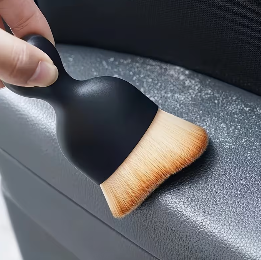 Car Air Vent Cleaning Brush – Soft Bristle Interior Detailing Tool