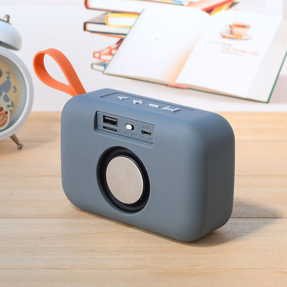 Sports Wireless Bluetooth Speaker with Radio – image 2