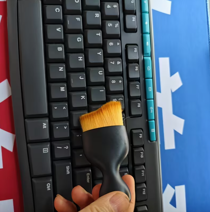 Car Air Vent Cleaning Brush – Soft Bristle Interior Detailing Tool