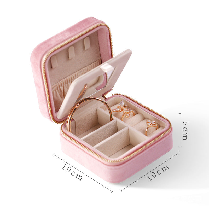 Velvet travel jewellery box - image 10
