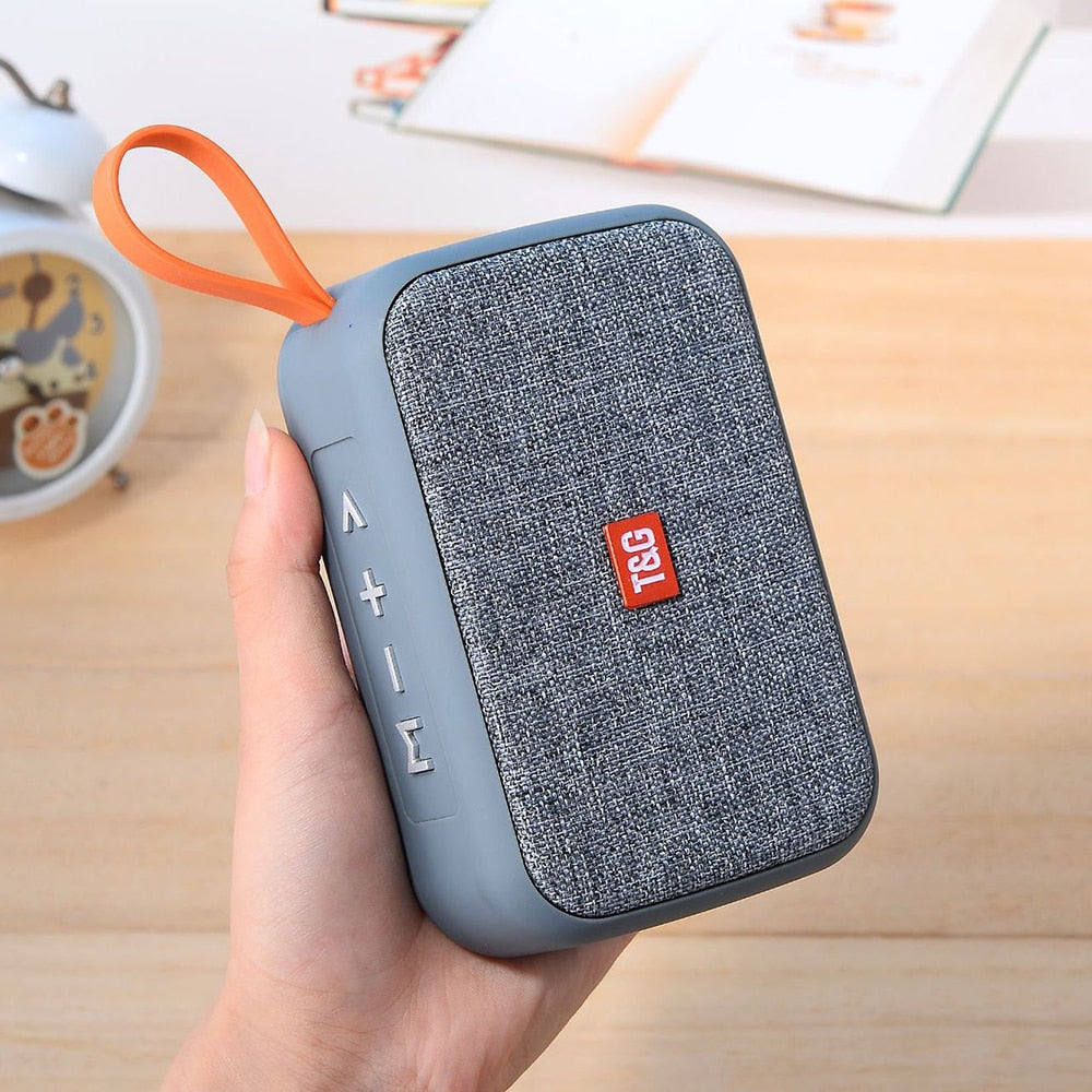 Sports Wireless Bluetooth Speaker with Radio