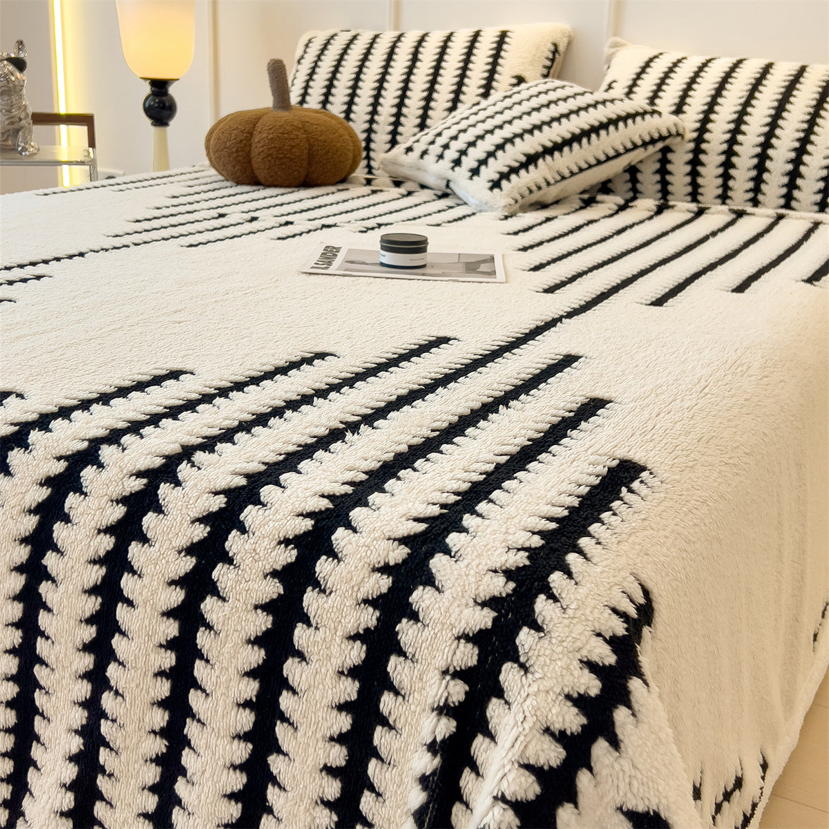 Textured Jacquard Throw Blanket – Thick Plush Fleece for Sofa & Bed – image 5