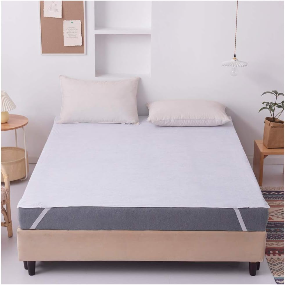 Mattress Protector with Elastic Straps – Soft Breathable Bed Cover – main image