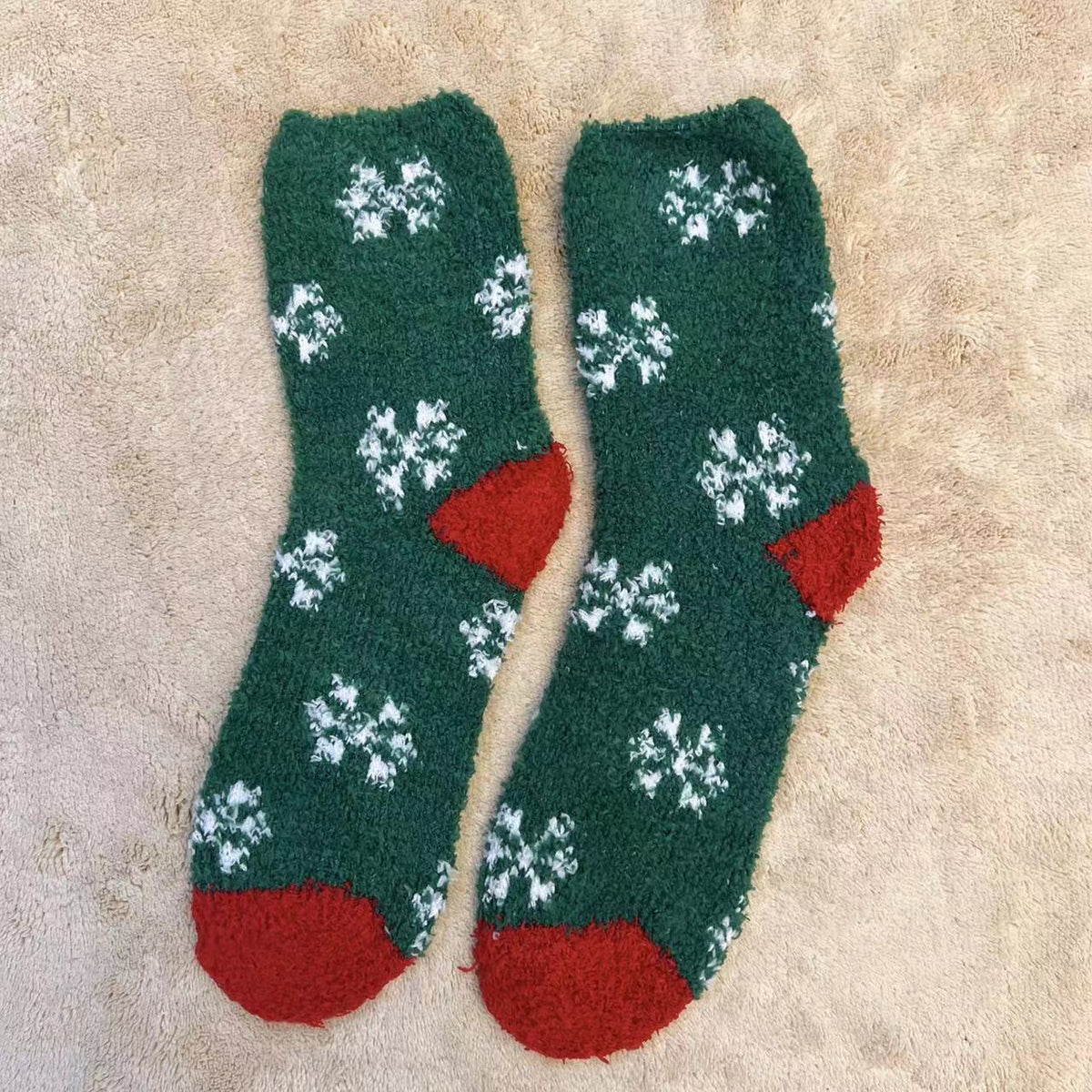 Christmas Slipper Socks with Grip Sole – Fluffy Plush Bed Socks