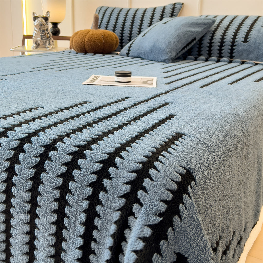 Textured Jacquard Throw Blanket – Thick Plush Fleece for Sofa & Bed – main image
